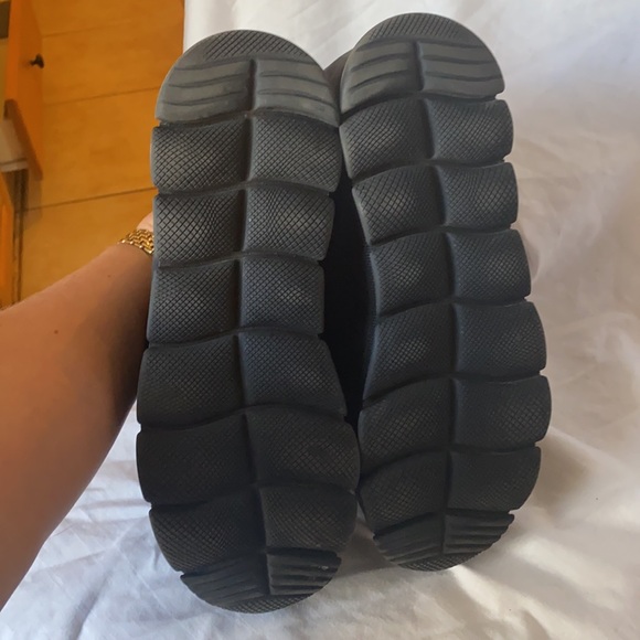 Authentic Prada black platform sneakers - Picture 6 of 9